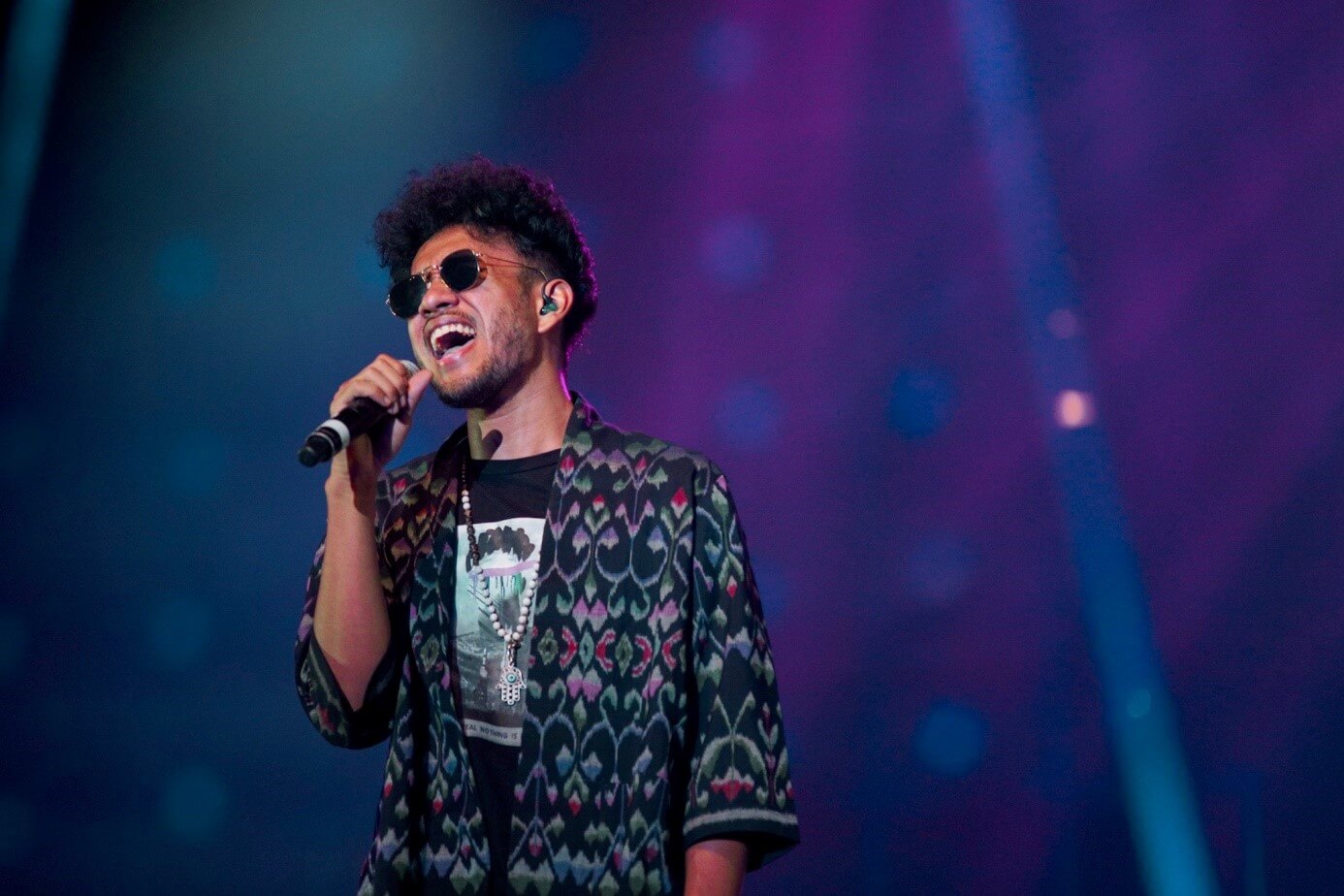 Sempat Punya Boyband, Kini Teddy Adhitya Mantap Berkarier Solo